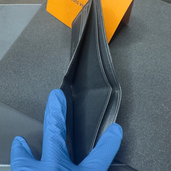 LV Graphite Wallet - Picture 2 of 7